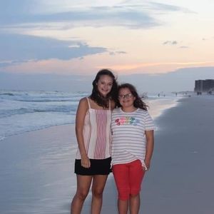 Meet your Posher, Carrie